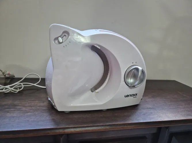 Fatiador de Frios Lenoxx 220v