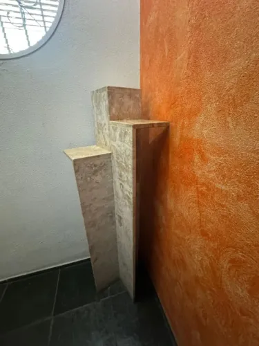 Cantoneira em Mármore