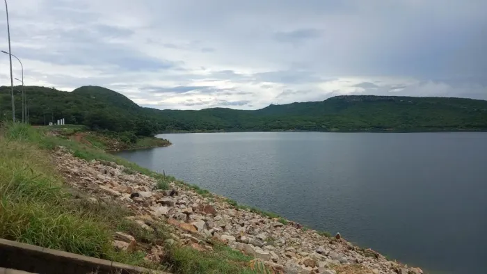 Área na barragem