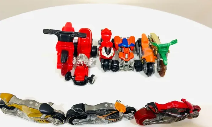 Lote de 9 motos originais hot wheels escal 1:64 - brinquedo