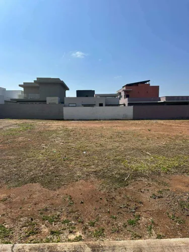 Terreno à venda em Franca, Parque Universitário, 360m²