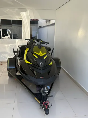 Jet ski seadoo 260 com carreta nova 