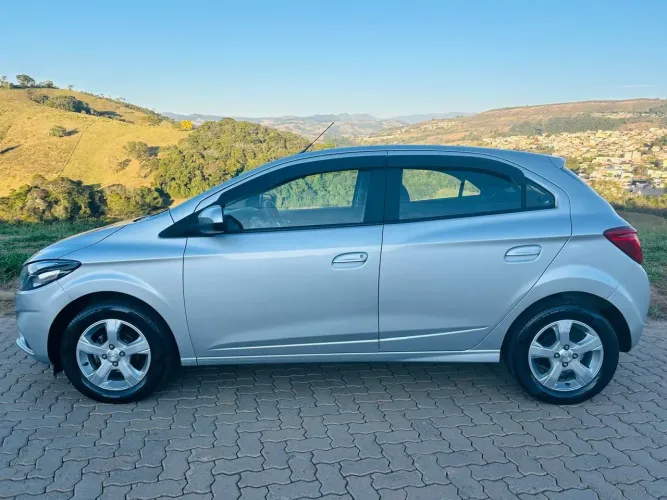 Chevrolet Onix Hatch LT 1.4 8V Flex Mec. 4P 2019