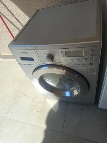 Máquina de lavar e secar