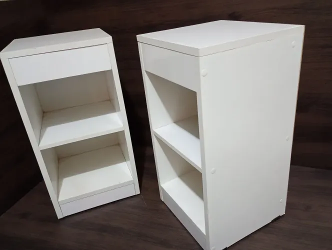 Mesa de cabeceira (75 reais cada 1)