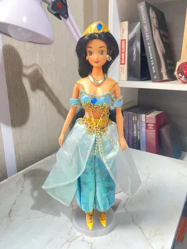Boneca Jasmine - Disney Store