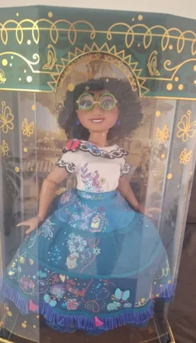 Boneca Mirabel limitada 40cm Disney Store 