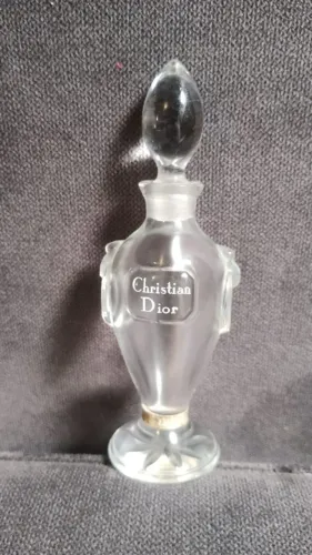 Frasco antigo de perfume