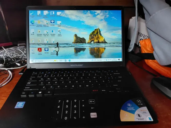 Notebook Positivo usado, funcionando perfeitamente