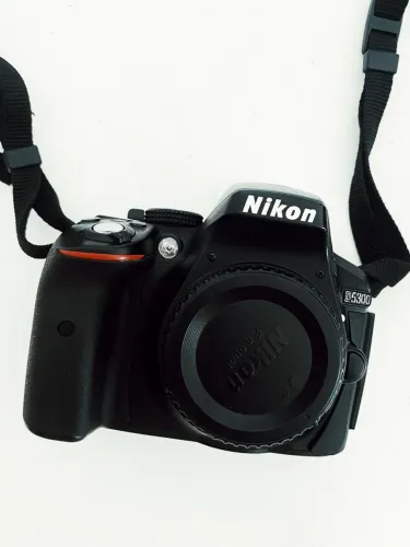 NIKON D5300