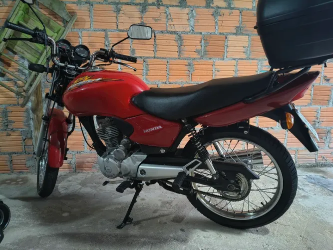 Cg titan ES 2000