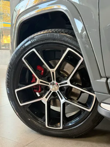 Jeep Commander Black Hurricane 2.0 4X4 TB AUT 2025