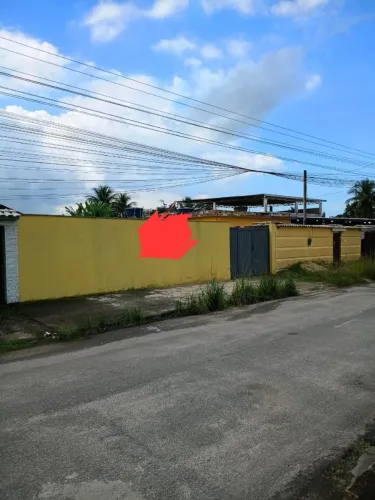 TERRENO DE ESQUINA COM A ROD.RIO SANTOS