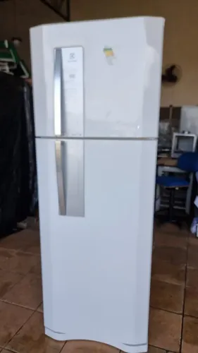 Geladeira Frost Free Electrolux modelo Df52 duplex bem conservada funcionando 100%