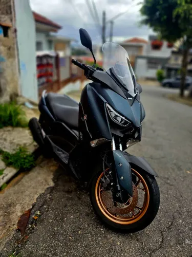 Xmax 250 baixo km, unico dono toda filé.