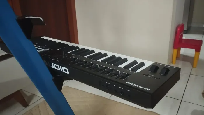 Teclado controlador M audio oxygen pro 49