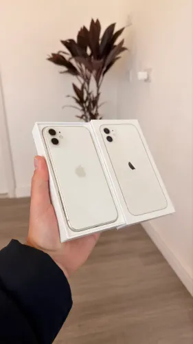 iPhone 11 128gb branco com caixa 