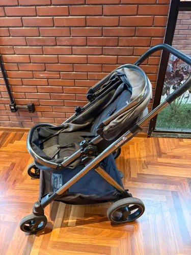 Travel System Safety 1st - Carrinho e Bebê Conforto