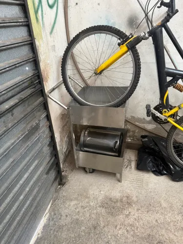 Carrinho de inox