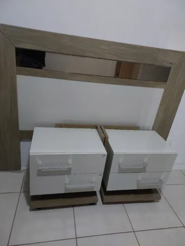 Criado-mudo + cabeceira