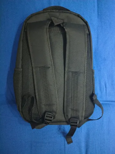 Mochila Executiva Semi-Impermeável para Notebook - Espaçosa e Resistente