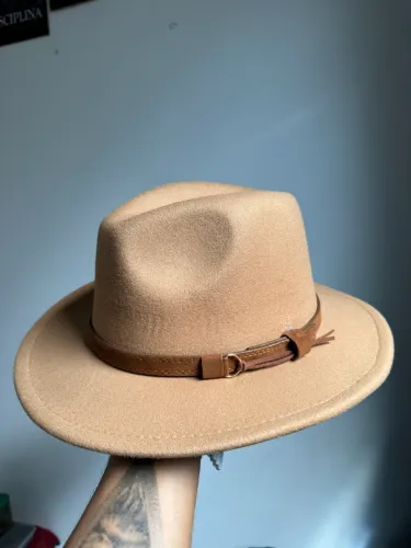 Chapéu fedora aba reta Unissex Regulável Caramelo e preto