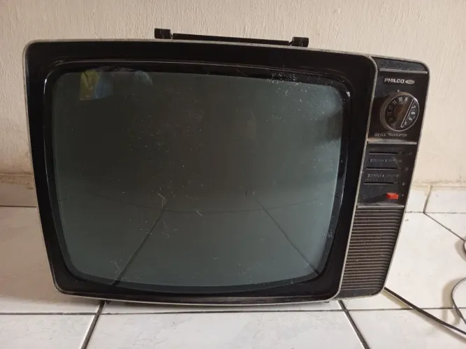Tv antiga
