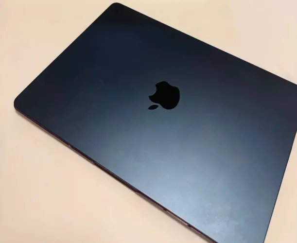 MacBook Air m2 2024