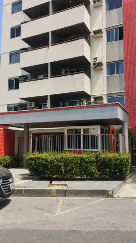 VIEIRALVES - CONDOMÍNIO CAP. FERRAT - 490.000