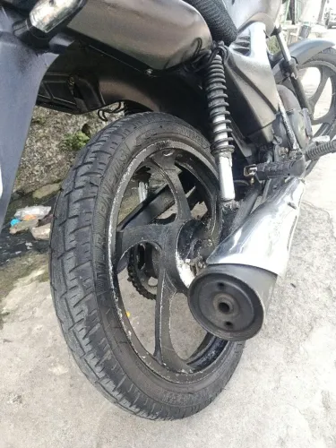 Vendo dois pneus aro 18