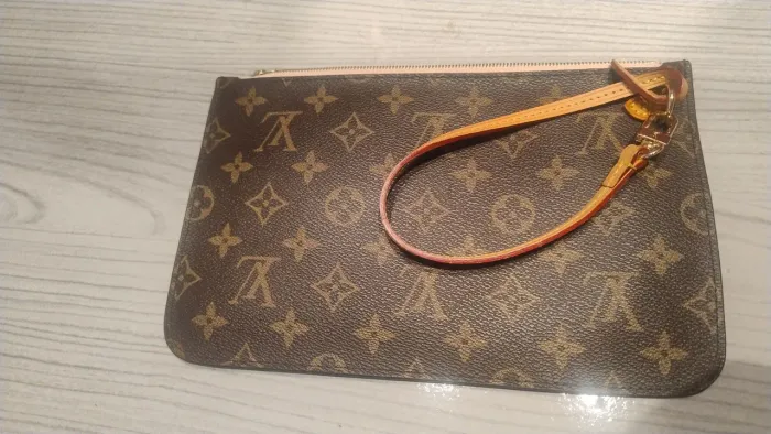Pochette da bolsa Louis Vuitton