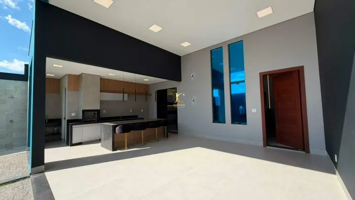Casa residencial à venda no Bairro São Roque, em Divinópolis/MG