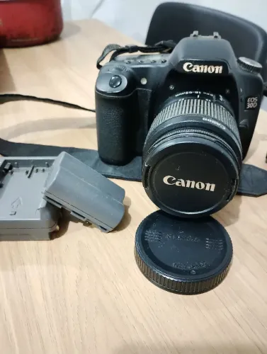 Máquina fotográfica profissional Canon