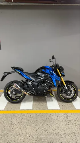 GSX-S 750