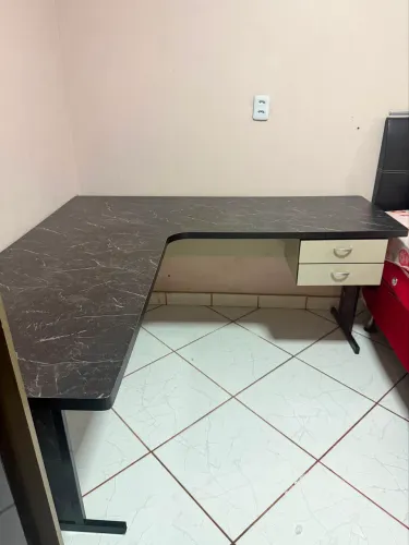 Vendo mesa de escritório