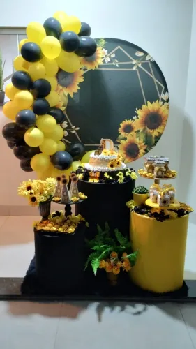 Locação de jogos de mesa, pula pula, decoração e muito mais...