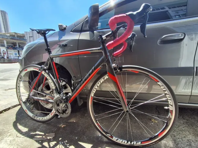Bicicleta caloi strada race 