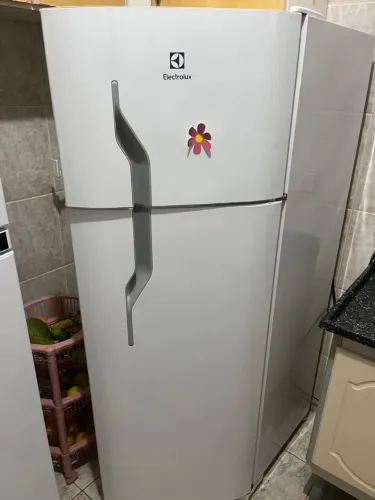 Refrigerador Electrolux dúplex DC35A 127w seminovo