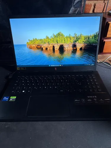 Acer nitro v15 I7 32Gb ddr5 RTX 4050 1,5TB SSD