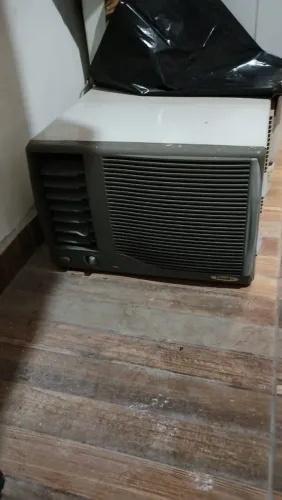 Vendo ar condicionado pra sair logo