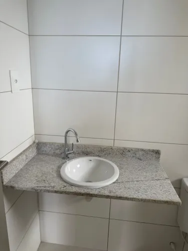 Bancada de mármore com Cuba 