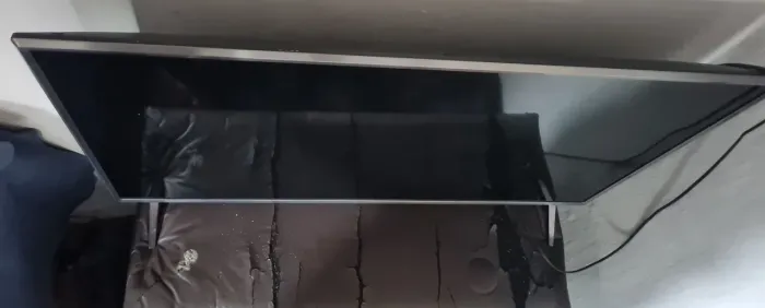 TV 43polegada 4k LG Smart  ,OBS  TV pra concerto ou retirada de peças Avariada 