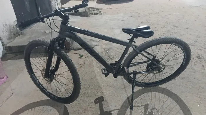 Bike aro 29 semi nova 500 de uso pessoal