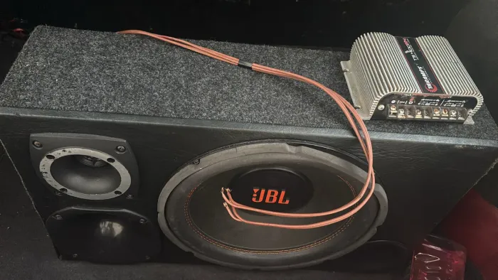 Vendo caixa trio