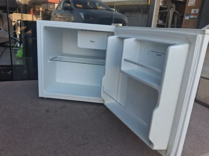 FRIGOBAR MIDEA 45L