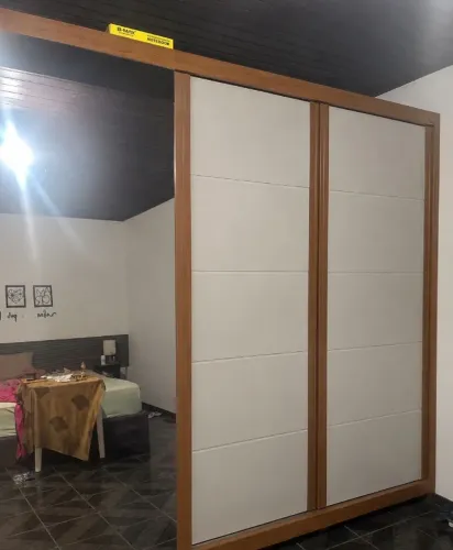 Guarda roupa