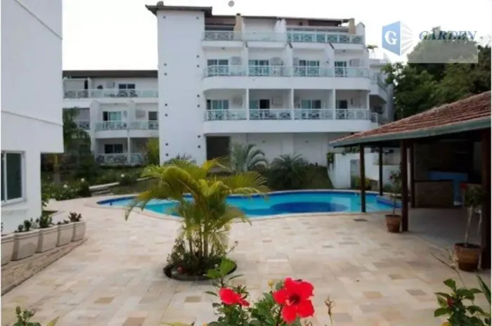 Alugo Loft em condomínio fechado.