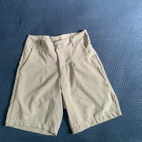 Short Cinza