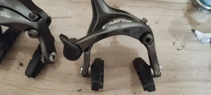 Par de freios Shimano Claris para bike Speed