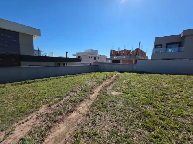 Oportunidade - Terreno em Condomínio - Urbanova - Residencial Terras Alpha - 330m².